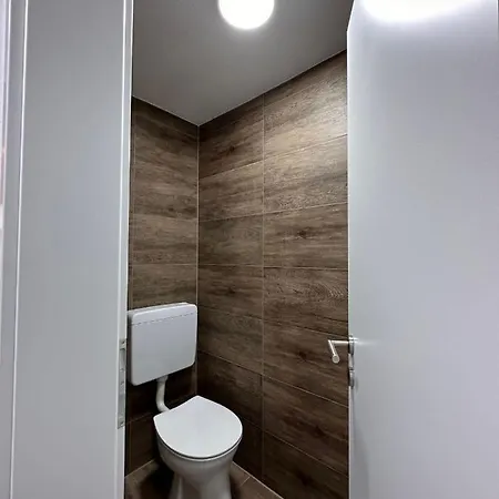 Ana Apartment *